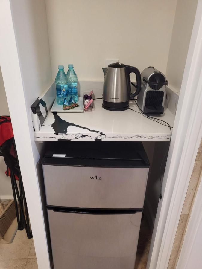 21st Floor Renovated With 2 Queen Beds Honolulu