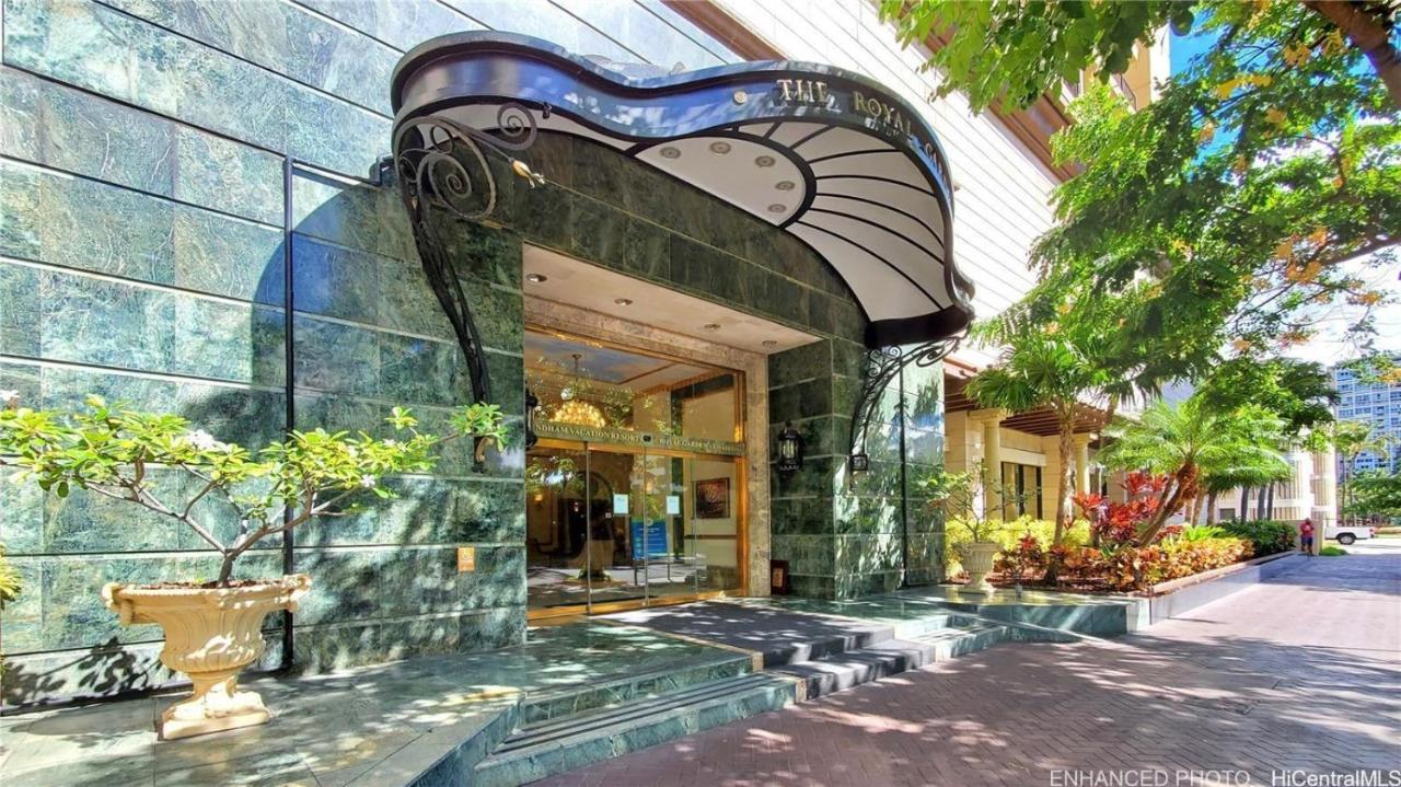 21st Floor Renovated With 2 Queen Beds * Honolulu